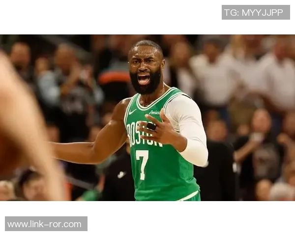 张佳玮分析杰伦布朗东部表现如SGA般稳定且得分能力持续提升